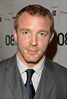 How tall is Guy Ritchie?